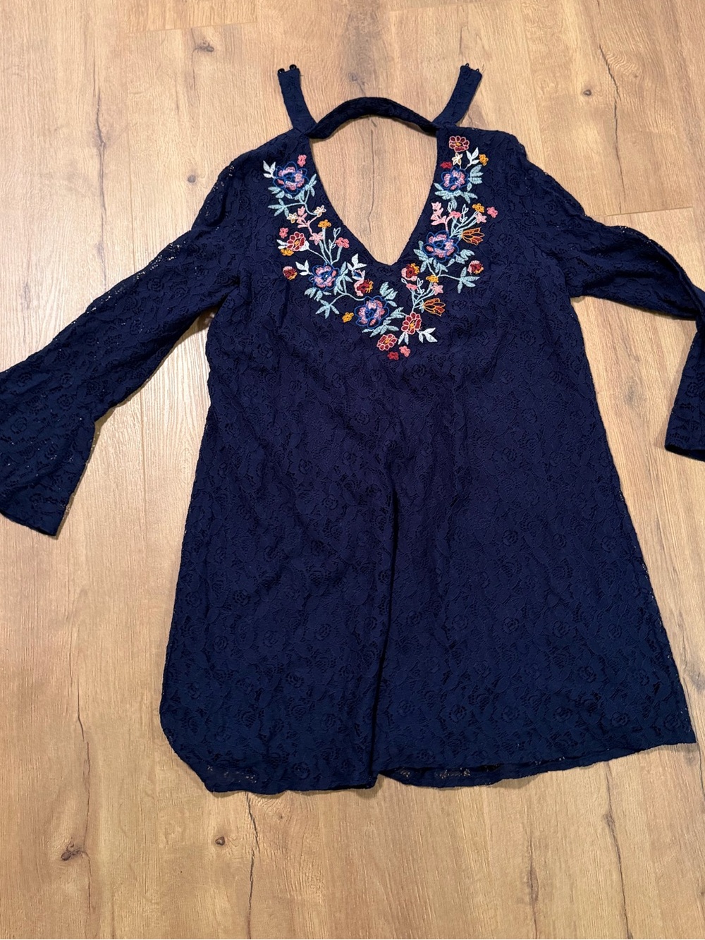 Women's Navy Lace V-Neck Dress with Floral Embroidery
